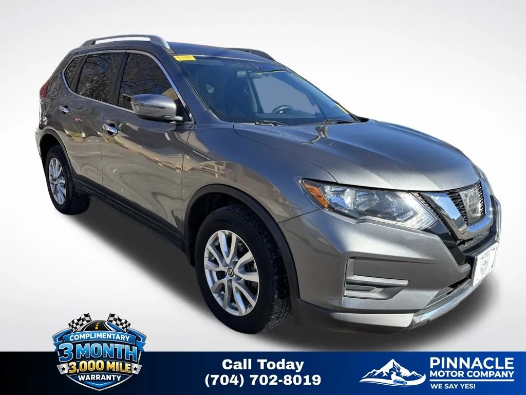 2017 Nissan Rogue SV