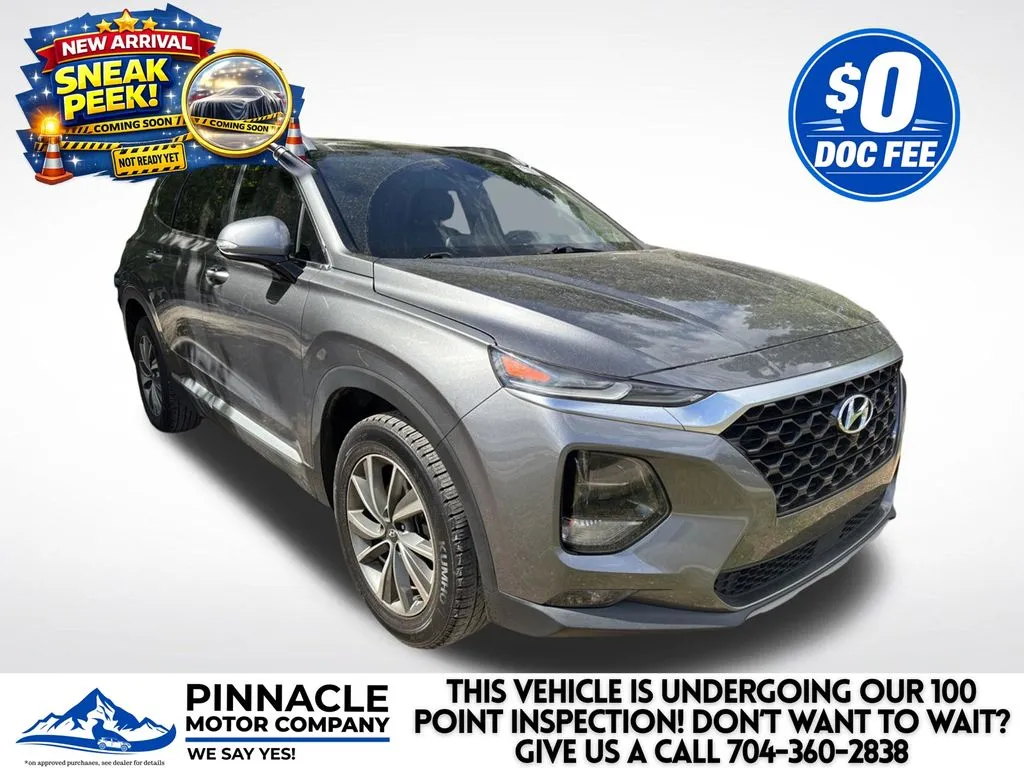 2019 Hyundai Santa Fe Ultimate 2.4's photo