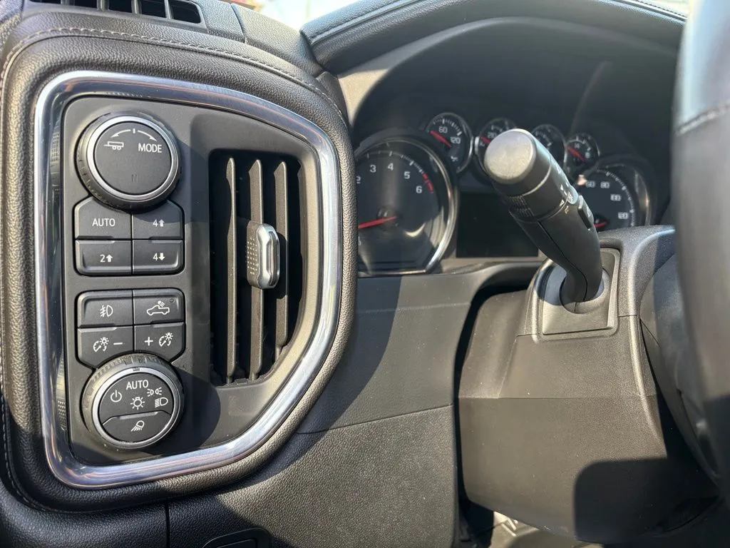 2021 Chevrolet Silverado 1500 LTZ - Photo 22