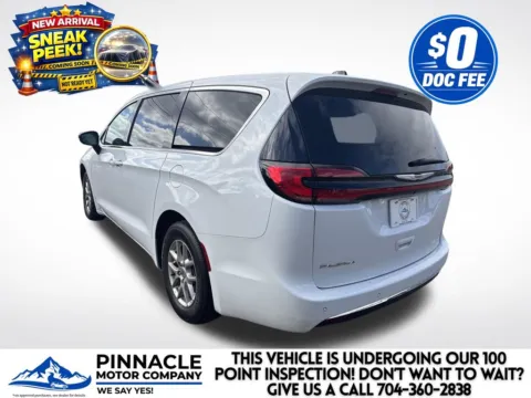 More photos of 2025 Chrysler Pacifica Select at Pinnacle Motor Company LKN, NC