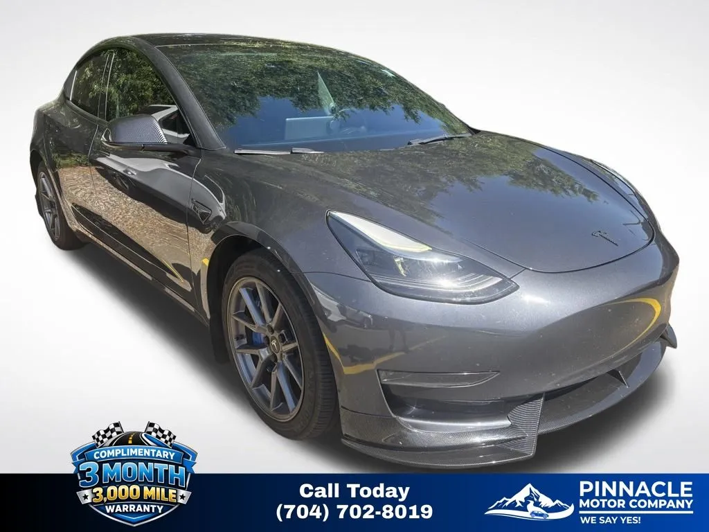 2023 Tesla Model 3 -'s photo