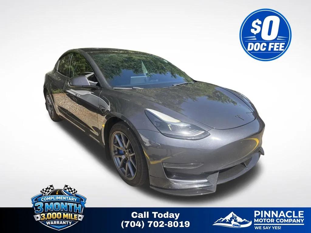 2023 Tesla Model 3 -'s photo