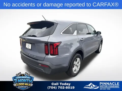 More photos of 2021 Kia Sorento LX at Pinnacle Motor Company LKN, NC