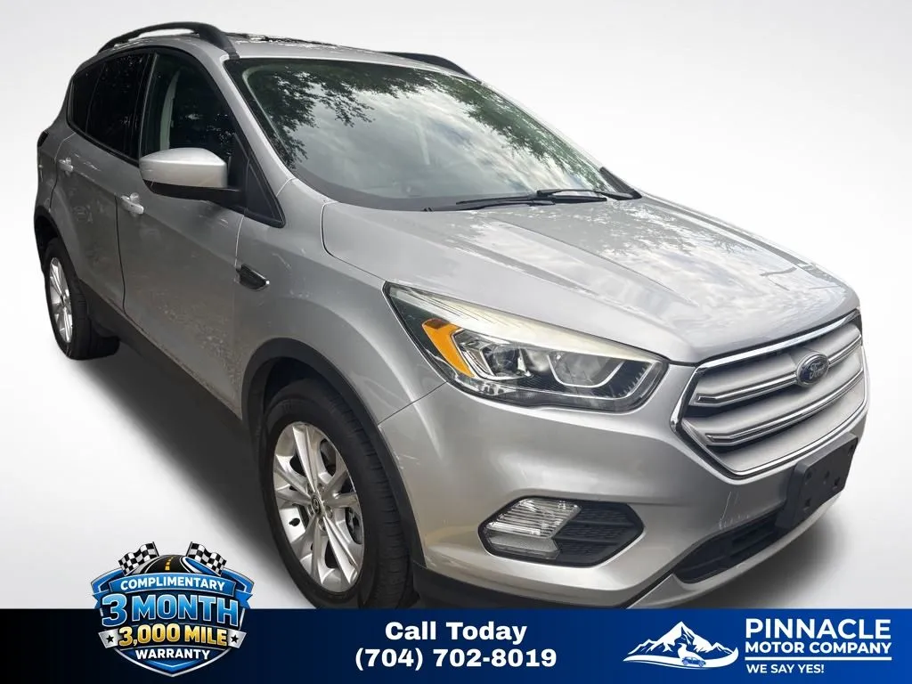 2018 Ford Escape SEL 4WD's photo