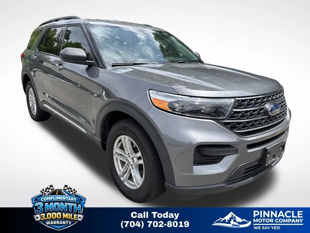 2022 Ford Explorer's photo