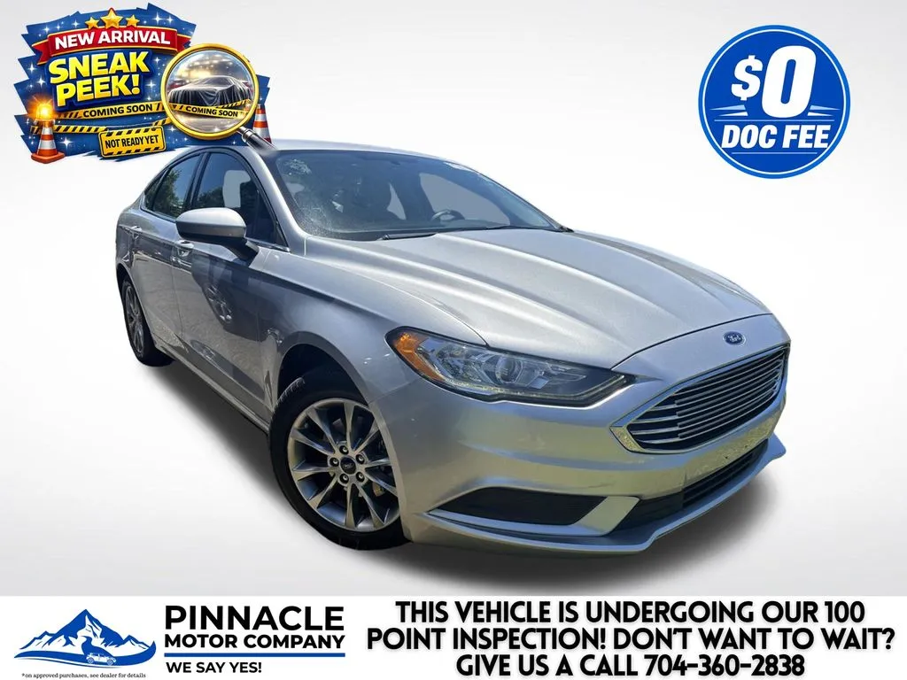 2017 Ford Fusion SE FWD's photo