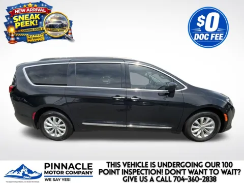 Photos of 2017 Chrysler Pacifica Touring L for sale in Mooresville, NC at Pinnacle Motor Company LKN