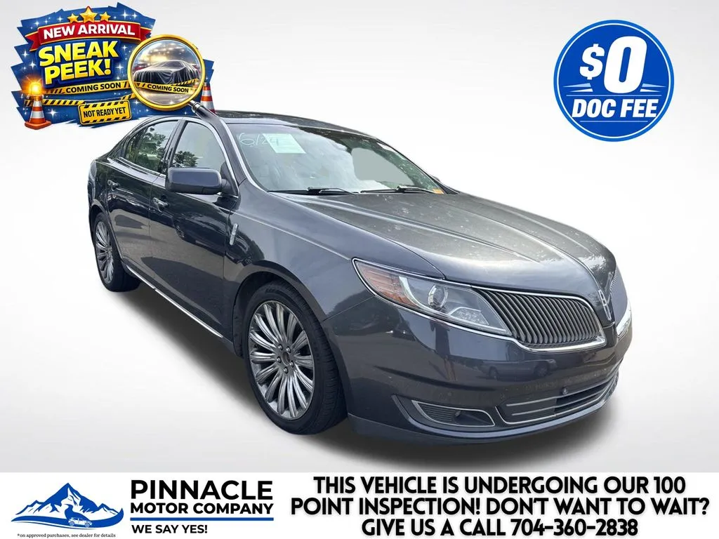 2013 Lincoln MKS FWD's photo