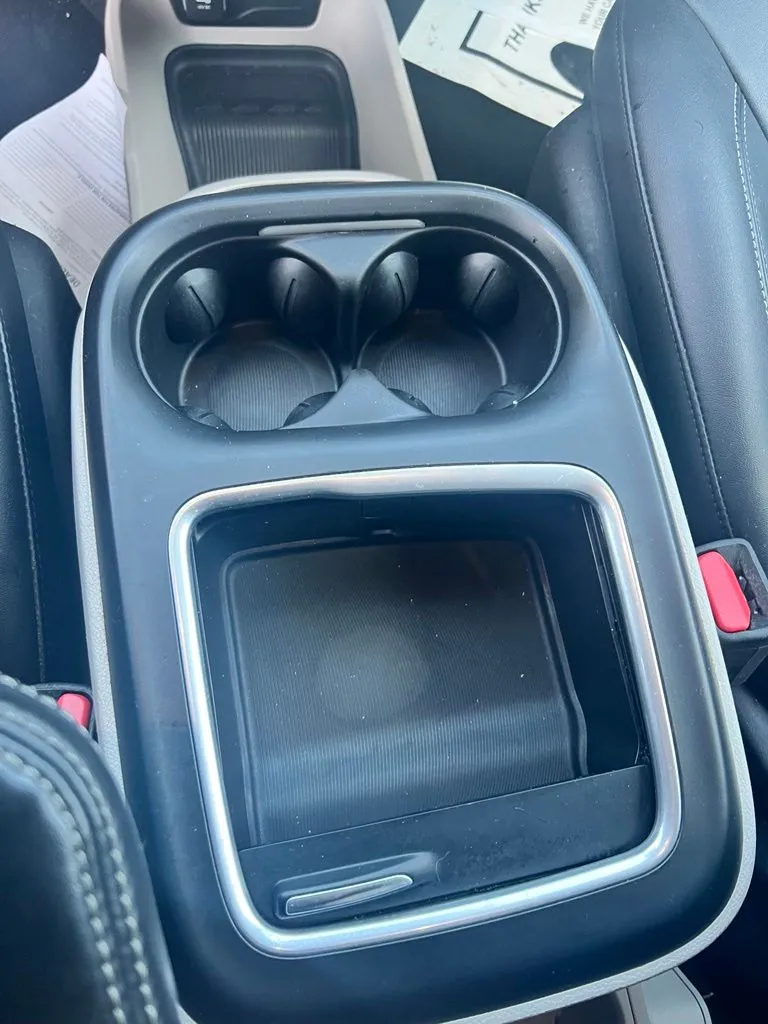 2024 Chrysler Pacifica Touring L - Photo 24