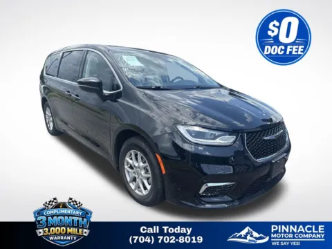 Black 2024 Chrysler Pacifica Touring L for sale in Mooresville, NC