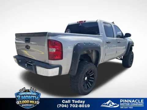 More photos of 2008 Chevrolet Silverado 1500 LT at Pinnacle Motor Company LKN, NC