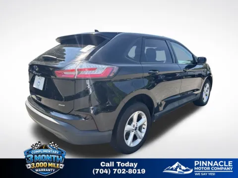 More photos of 2021 Ford Edge SE at Pinnacle Motor Company LKN, NC
