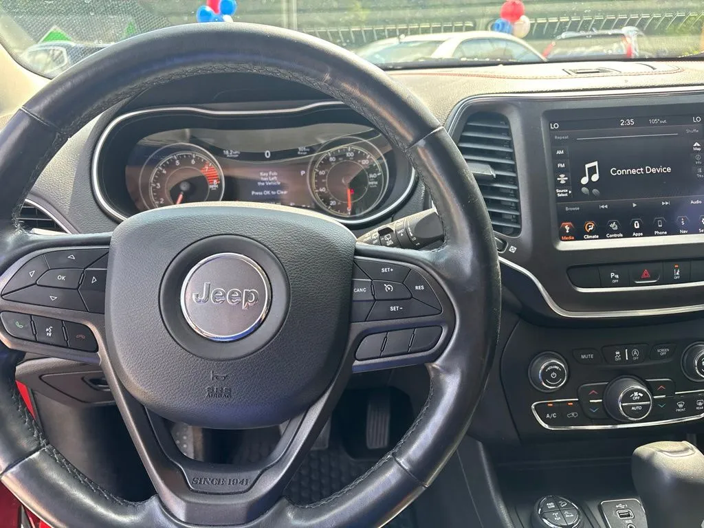 2021 Jeep Cherokee Trailhawk - Photo 11