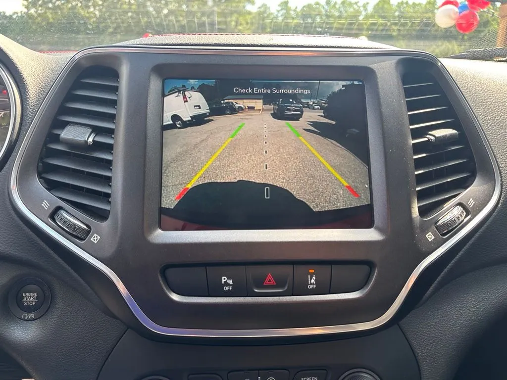 2021 Jeep Cherokee Trailhawk - Photo 14