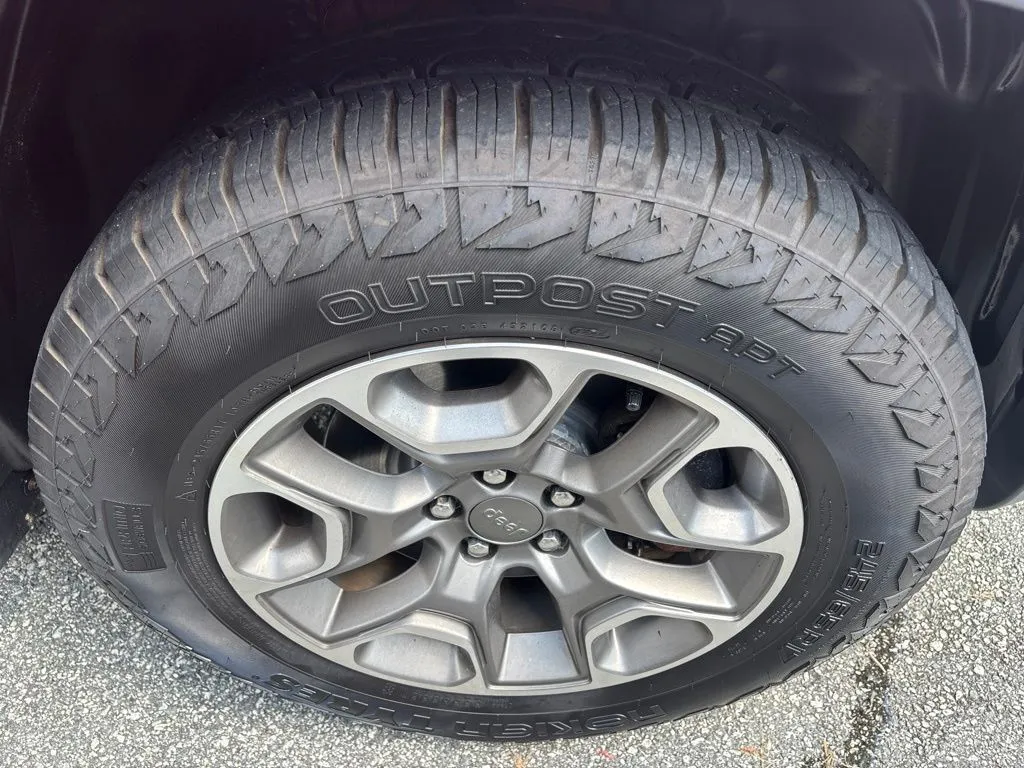 2021 Jeep Cherokee Trailhawk - Photo 28