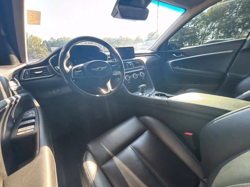 2023 GENESIS G70 Standard - Photo 15