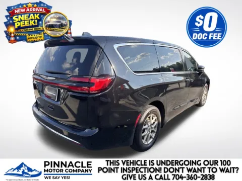 More photos of 2024 Chrysler Pacifica Touring at Pinnacle Motor Company LKN, NC