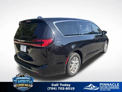 More photos of 2024 Chrysler Pacifica Touring at Pinnacle Motor Company LKN, NC
