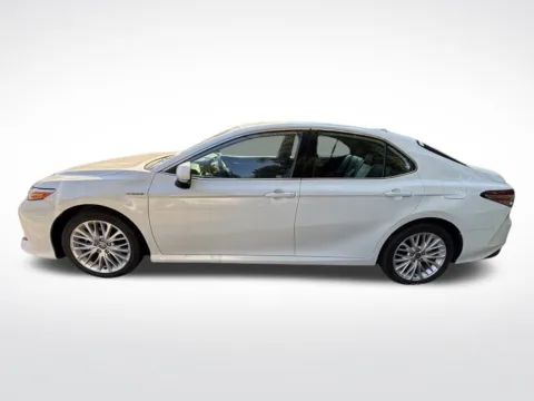 Photos of 2020 Toyota Camry Hybrid XLE for sale in Mooresville, NC at Pinnacle Motor Company LKN