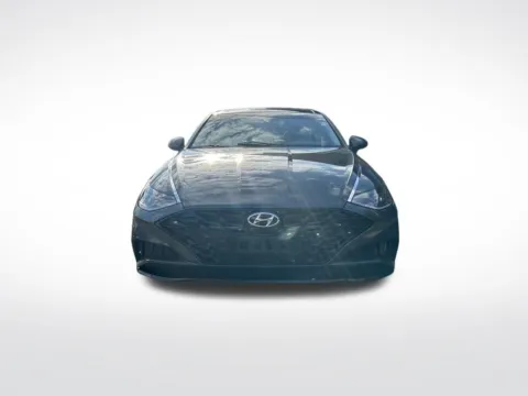 Photos of 2022 Hyundai Sonata SEL for sale in Mooresville, NC at Pinnacle Motor Company LKN