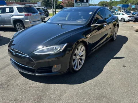 Photos of 2015 Tesla Model S 70D for sale in Mooresville, NC at Pinnacle Motor Company LKN