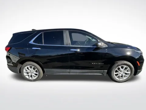 Photos of 2022 Chevrolet Equinox LT for sale in Mooresville, NC at Pinnacle Motor Company LKN