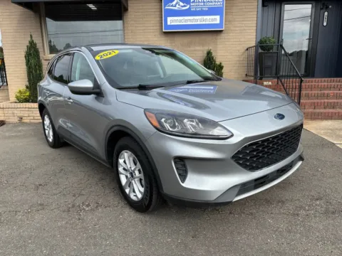 Silver 2021 Ford Escape Hybrid SE for sale in Mooresville, NC