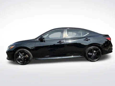 More photos of 2022 Nissan Sentra SR at Pinnacle Motor Company LKN, NC