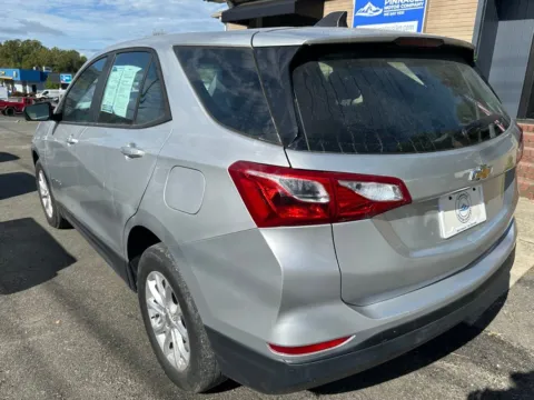 More photos of 2021 Chevrolet Equinox LS at Pinnacle Motor Company LKN, NC