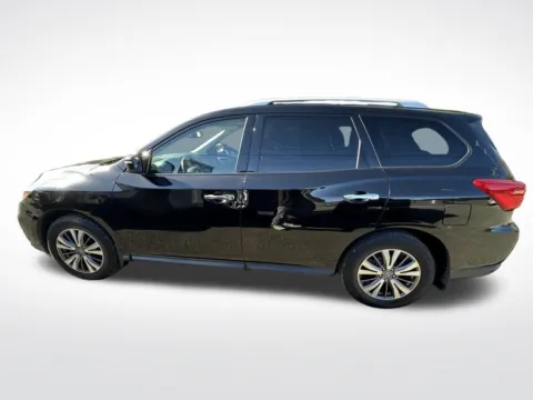 More photos of 2020 Nissan Pathfinder SV at Pinnacle Motor Company LKN, NC