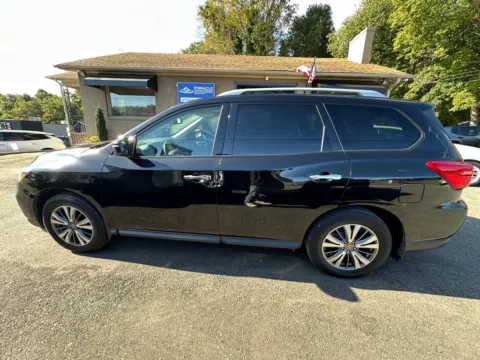More photos of 2020 Nissan Pathfinder SV at Pinnacle Motor Company LKN, NC