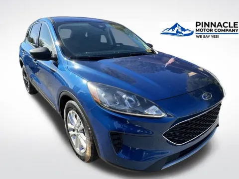 Blue 2022 Ford Escape SE for sale in Mooresville, NC