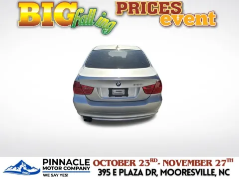 More photos of 2011 BMW 3 Series 328i xDrive at Pinnacle Motor Company LKN, NC