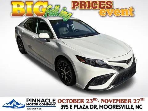 White 2024 Toyota Camry SE for sale in Mooresville, NC