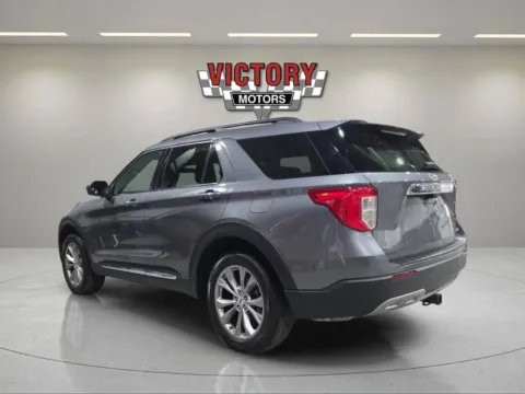 More photos of 2022 Ford Explorer XLT AWD 4dr SUV at Victory Motors Lake Orion, MI