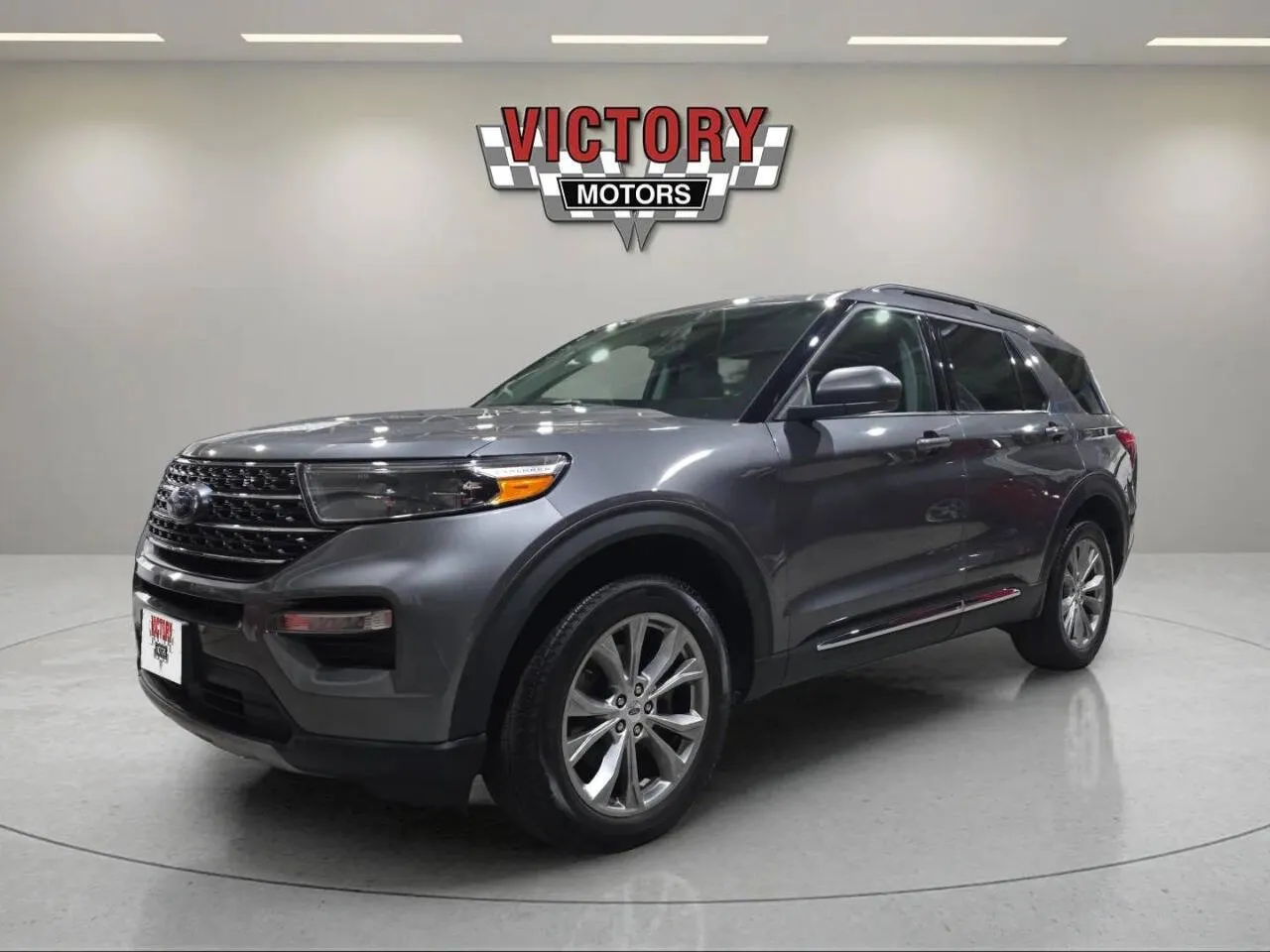 Gray 2022 Ford Explorer XLT AWD 4dr SUV for sale in Lake Orion, MI