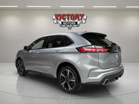 Another view of 2022 Ford Edge ST AWD 4dr Crossover for sale in Lake Orion, MI at Victory Motors Lake Orion