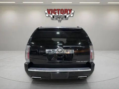 More photos of 2014 Cadillac Escalade Premium AWD 4dr SUV at Victory Motors Lake Orion, MI