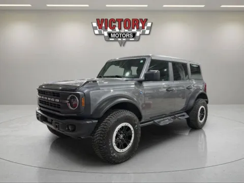 Another view of 2023 Ford Bronco Black Diamond Advanced 4x4 4dr SUV for sale in Lake Orion, MI at Victory Motors Lake Orion