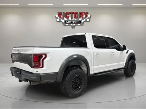 More photos of 2018 Ford F-150 Raptor 4x4 4dr SuperCrew 5.5 ft. SB at Victory Motors Lake Orion, MI