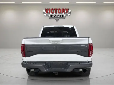 More photos of 2018 Ford F-150 Raptor 4x4 4dr SuperCrew 5.5 ft. SB at Victory Motors Lake Orion, MI
