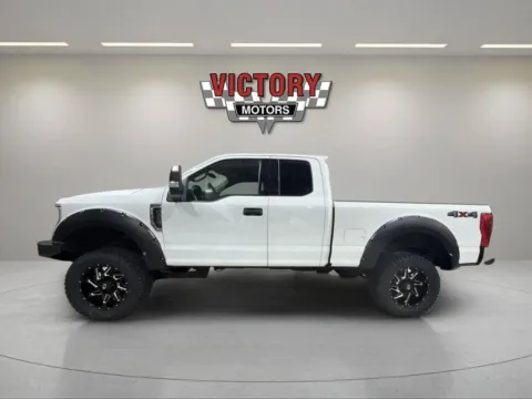Photos of 2017 Ford F-250 Super Duty XLT 4x4 4dr SuperCab 6.8 ft. SB Pickup for sale in Lake Orion, MI at Victory Motors Lake Orion