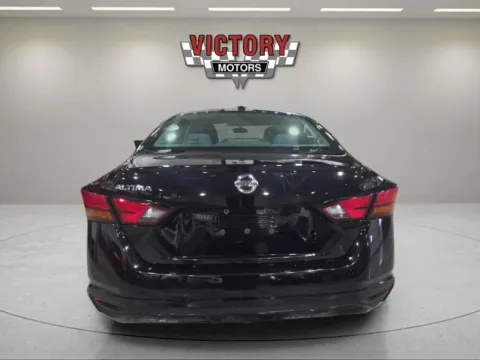 More photos of 2020 Nissan Altima 2.5 S 4dr Sedan at Victory Motors Lake Orion, MI