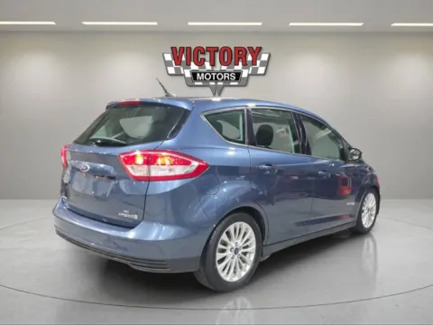 More photos of 2018 Ford C-MAX Hybrid SE 4dr Wagon at Victory Motors Lake Orion, MI