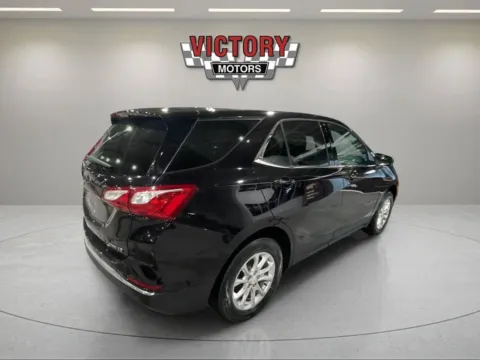 More photos of 2020 Chevrolet Equinox LT 4x4 4dr SUV w/2FL at Victory Motors Lake Orion, MI