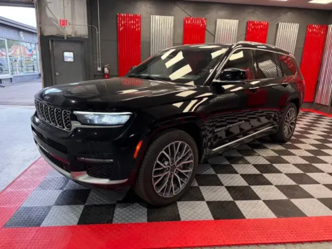 Another view of 2021 Jeep Grand Cherokee L Summit Reserve 4x4 4dr SUV for sale in Lake Orion, MI at Victory Motors Lake Orion