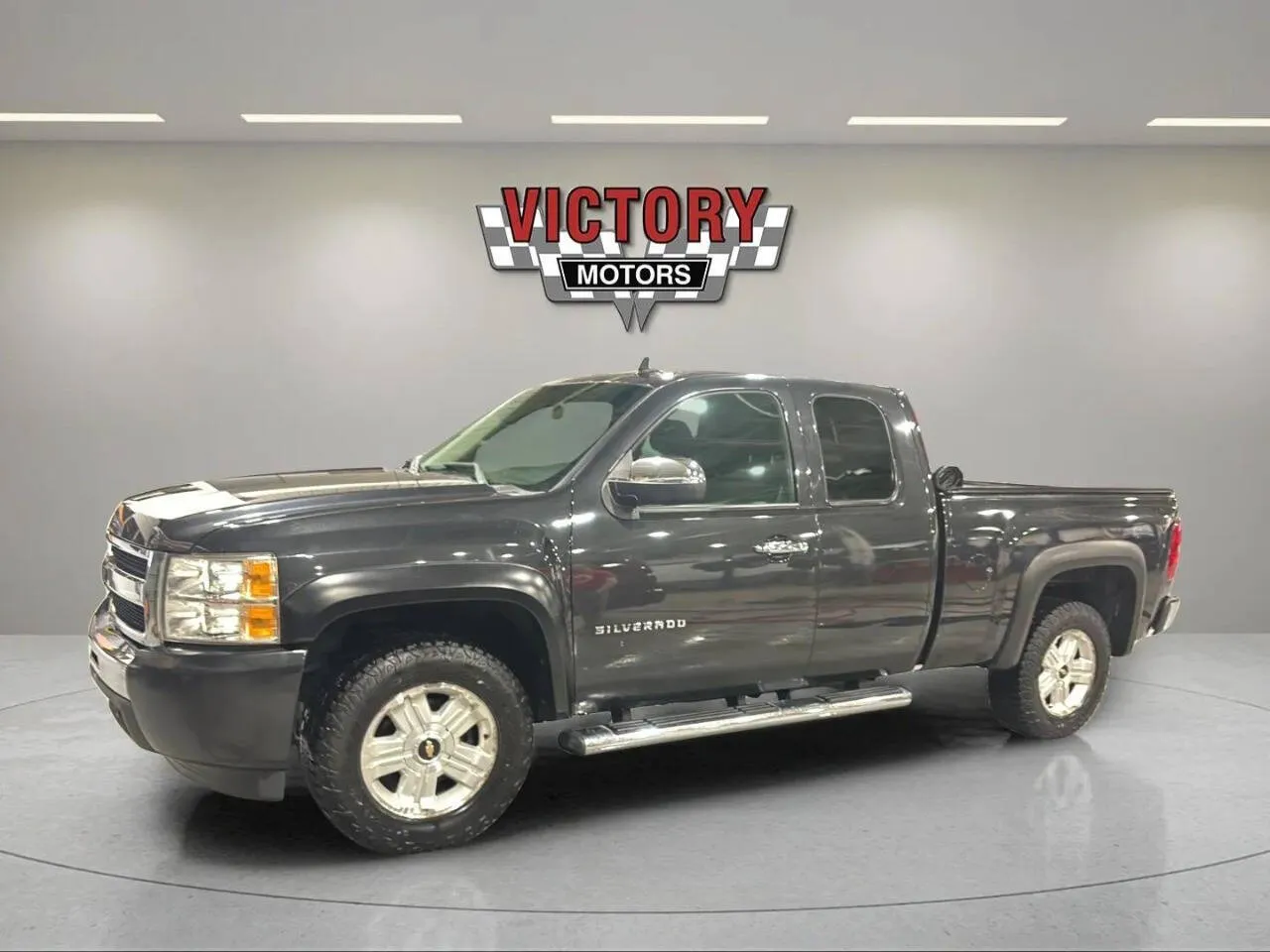 Black 2010 Chevrolet Silverado 1500 LT 4x4 4dr Extended Cab 6.5 ft. SB for sale in Lake Orion, MI