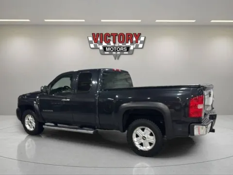 Another view of 2010 Chevrolet Silverado 1500 LT 4x4 4dr Extended Cab 6.5 ft. SB for sale in Lake Orion, MI at Victory Motors Lake Orion