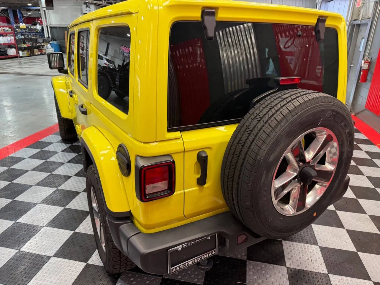 2023 Jeep Wrangler 4-Door Sahara - Photo 8