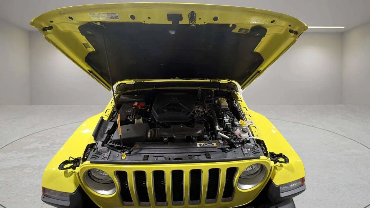 2023 Jeep Wrangler 4-Door Sahara - Photo 9
